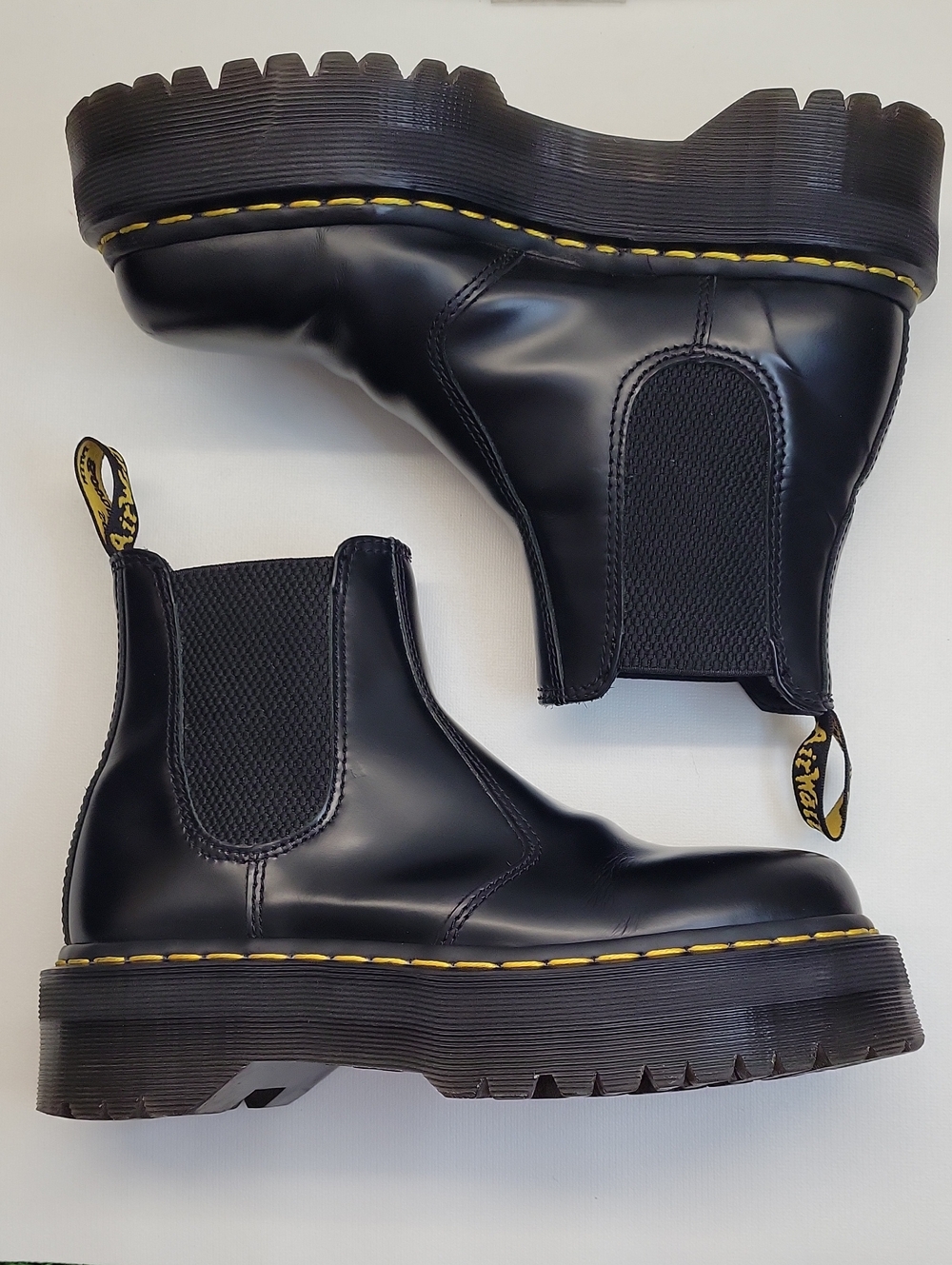 Dr. Martens 2976 Quad Smooth Leather Platform Chelsea Boots Unisex US L 7 M 6